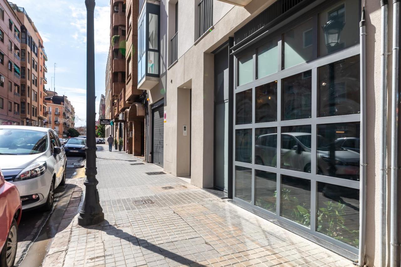 Encantador Loft A Un Paso Del Rio Turia Valencia Exterior foto